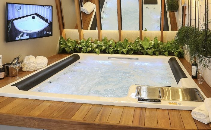 SPA CURIE 220 / 6 PESSOAS